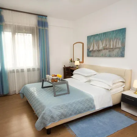 Apartament Leo Vantacici