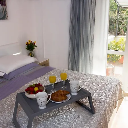 Apartament Leo *